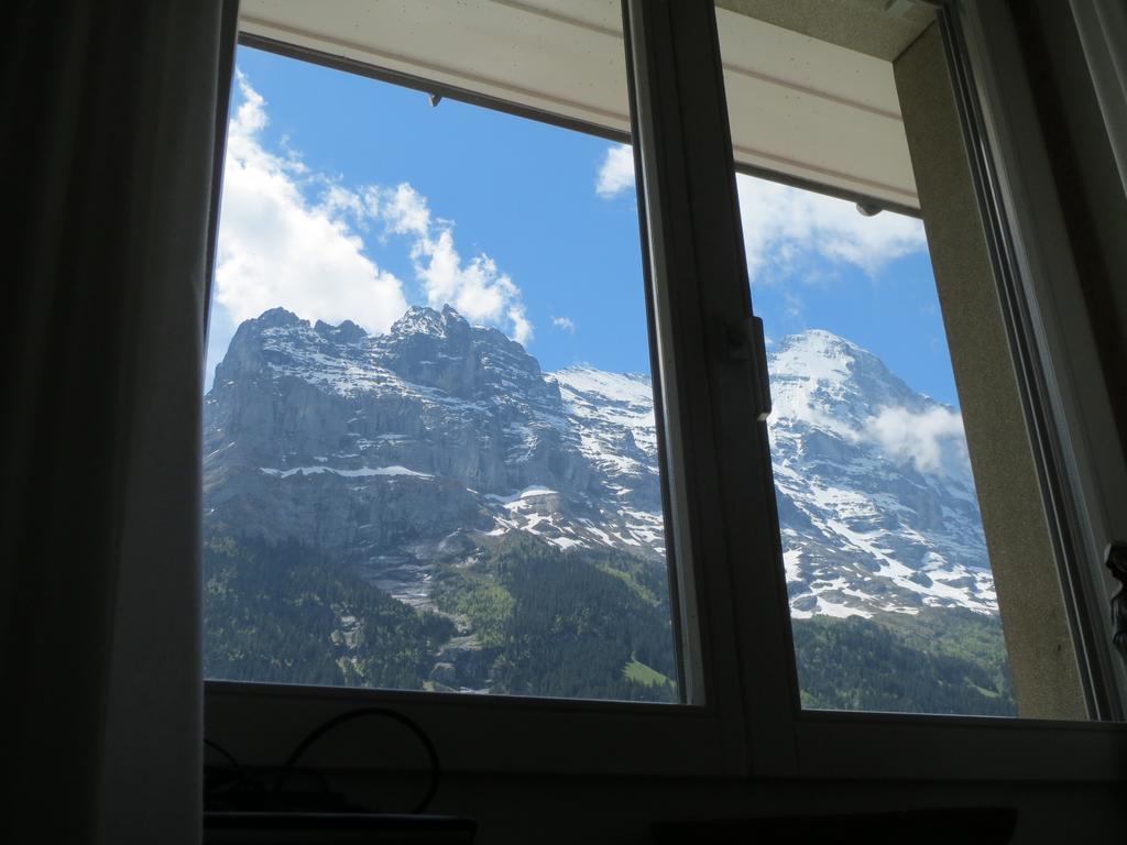 Bernerhof Residence Grindelwald Room photo